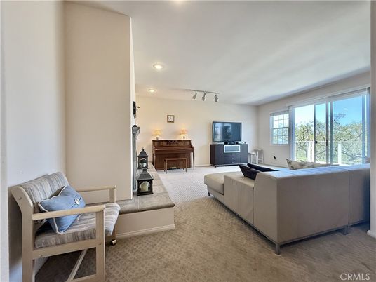 Interior, Living room, Piano, Recessed Lighting