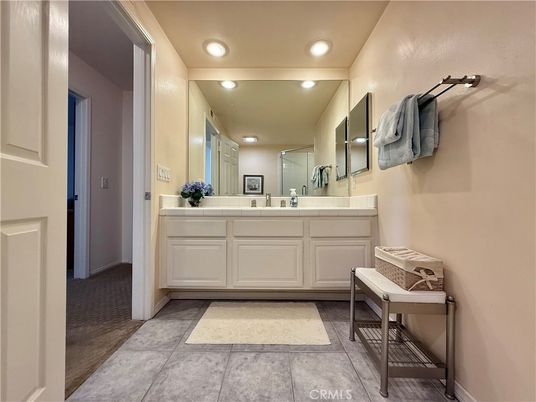 Bathroom, Interior, Recessed Lighting