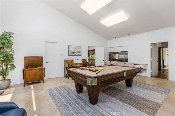 Billiard Table, Game Room, Interior