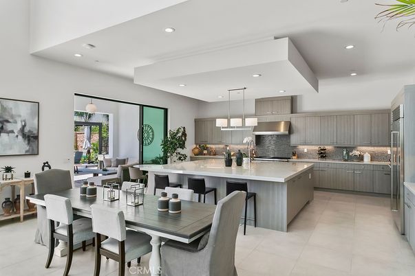 Dining room, Interior, Kitchen, Pendant Lights, Recessed Lighting, Stainless Steel Appliances