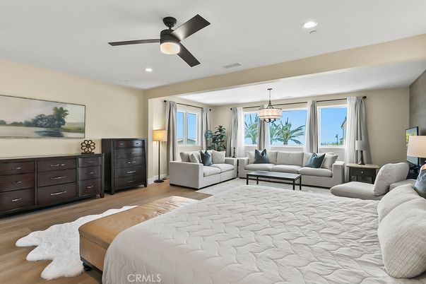 Interior, Living room, Pendant Lights, Recessed Lighting, Water, Wood Texture Flooring