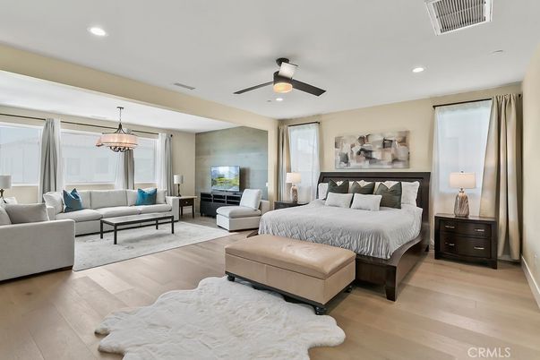 Bedroom, Interior, Living room, Pendant Lights, Recessed Lighting, Wood Texture Flooring