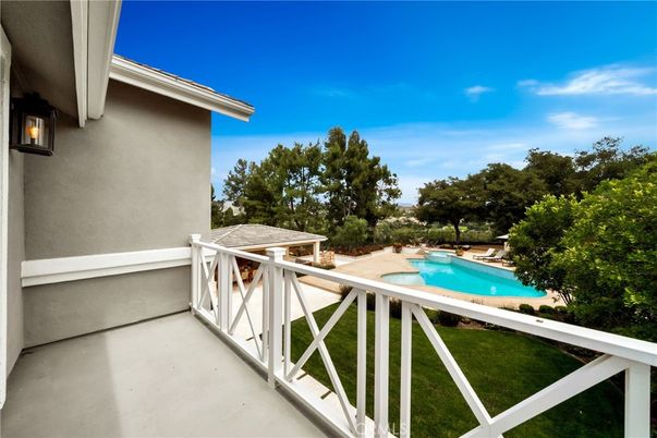 Exterior, Pool, Other