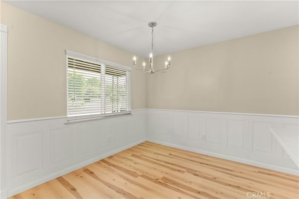 Chandelier, Empty room, Interior, Pendant Lights, Wood Texture Flooring