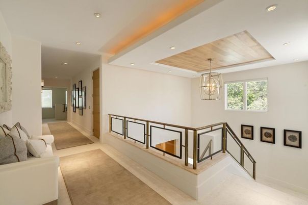 Chandelier, Interior, Pendant Lights, Recessed Lighting, Wooden Ceilings
