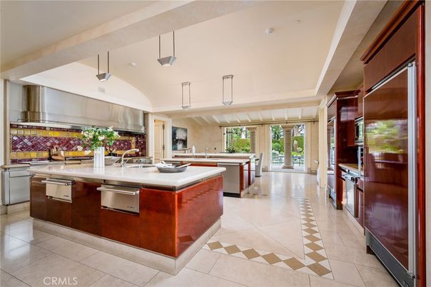 Interior, Kitchen, Pendant Lights, Stainless Steel Appliances