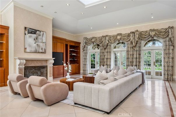 Fireplace, Interior, Living room, Recessed Lighting
