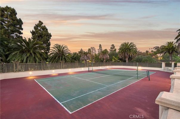 Exterior, Tennis Courts