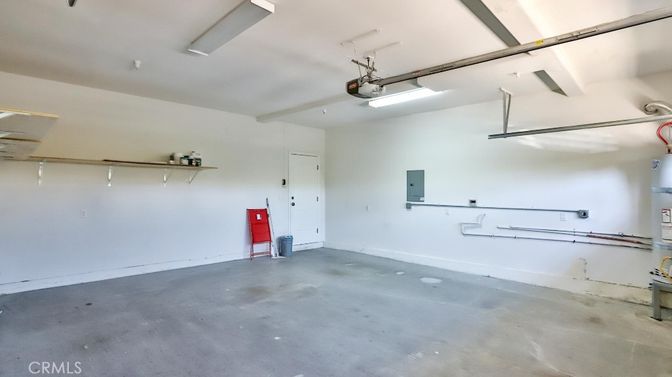 Garage, Interior