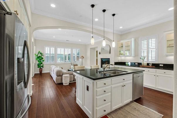 Fireplace, Interior, Kitchen, Living room, Pendant Lights, Recessed Lighting, Wood Texture Flooring