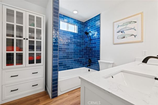 Bathroom, Interior, Recessed Lighting, Wood Texture Flooring