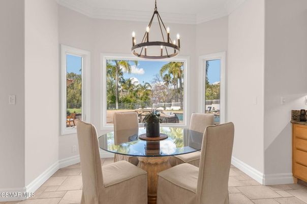 Chandelier, Dining room, Interior, Pendant Lights