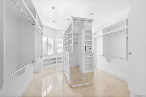 Interior, Recessed Lighting, Walk-in Closets