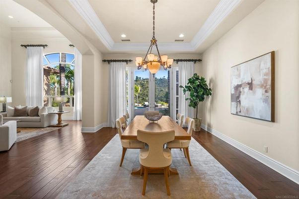 Chandelier, Dining room, Interior, Living room, Recessed Lighting, Wood Texture Flooring