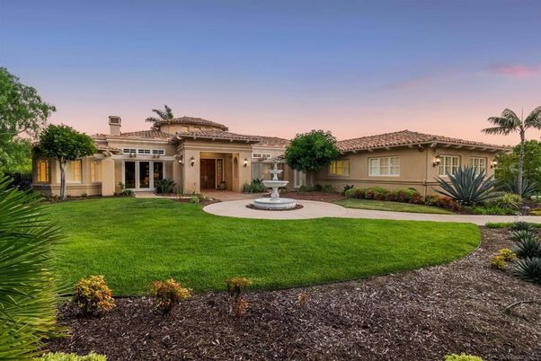 Backyard, Exterior, Facade, Mediterranean
