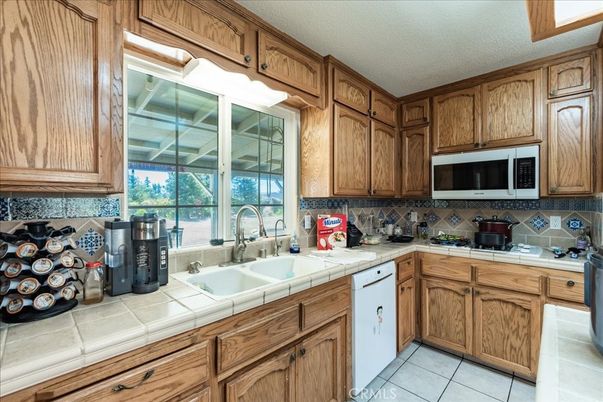 Interior, Kitchen, Tile Countertops