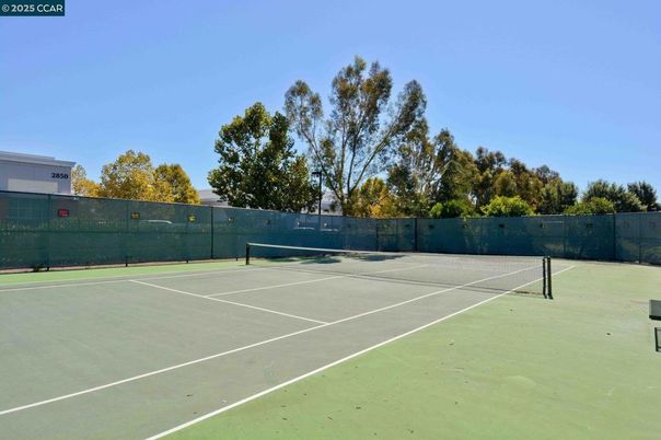 Exterior, Tennis Courts
