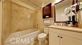 Bathroom, Interior, Tile Countertops