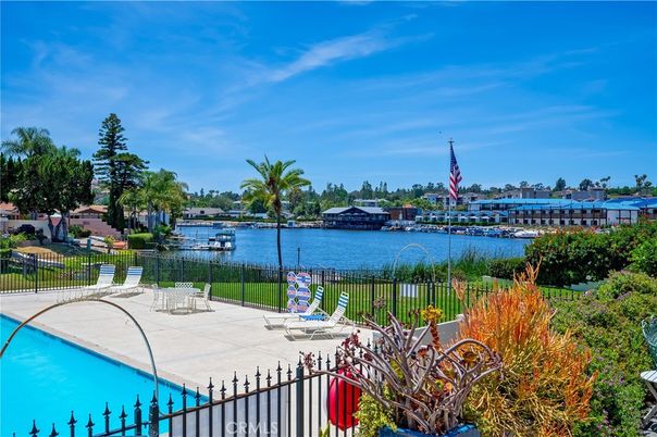 Exterior, Pool, Water