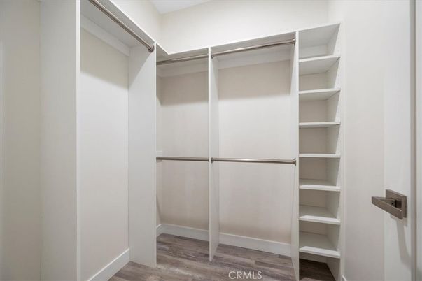 Interior, Walk-in Closets, Wood Texture Flooring