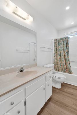 Bathroom, Interior, Recessed Lighting, Wood Texture Flooring