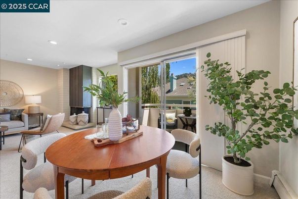 Dining room, Interior, Living room, Recessed Lighting