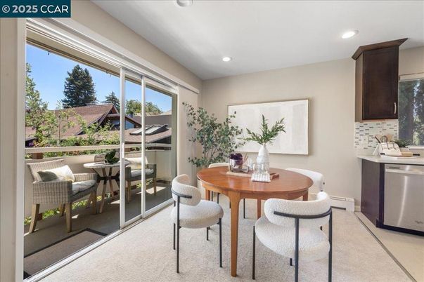 Dining room, Interior, Kitchen, Recessed Lighting