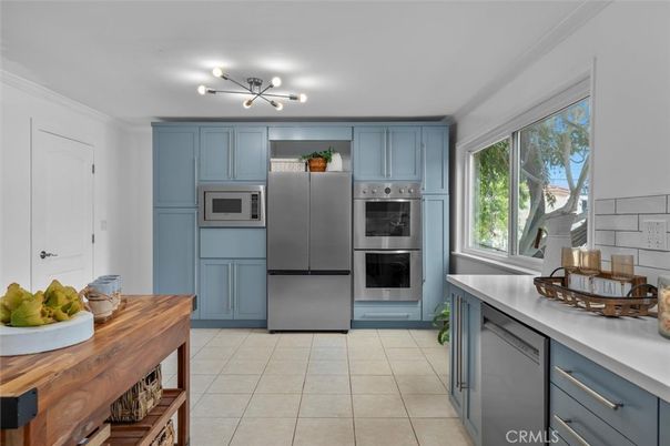 Interior, Kitchen, Stainless Steel Appliances