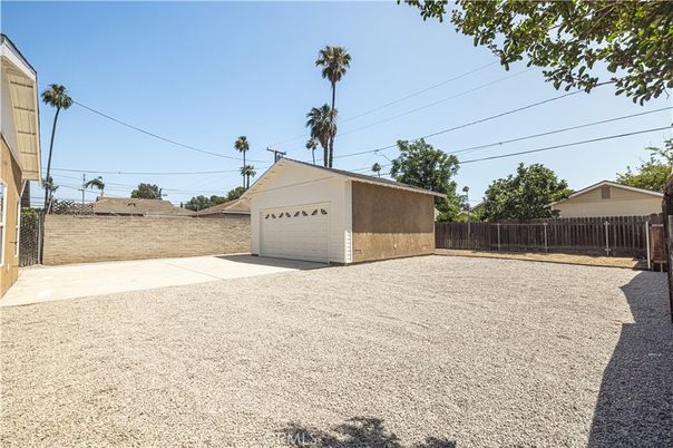 Backyard, Detached Garage, Exterior