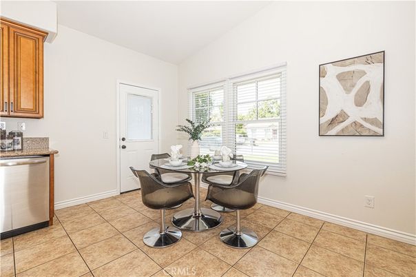Dining room, Interior