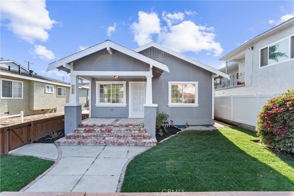 Exterior, Facade, American Craftsman