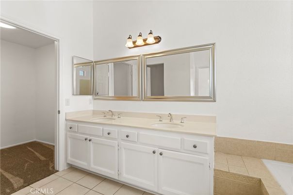 Bathroom, Dual Sink Vanities, Interior