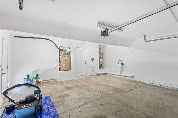 Garage, Interior