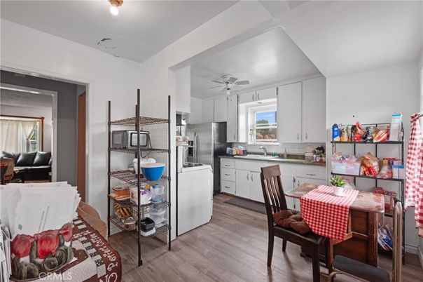 Dining room, Interior, Kitchen, Stainless Steel Appliances, Wood Texture Flooring