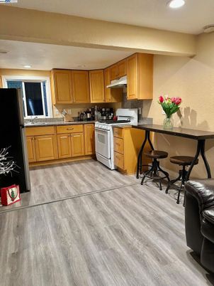 Interior, Kitchen, Recessed Lighting, Wood Texture Flooring