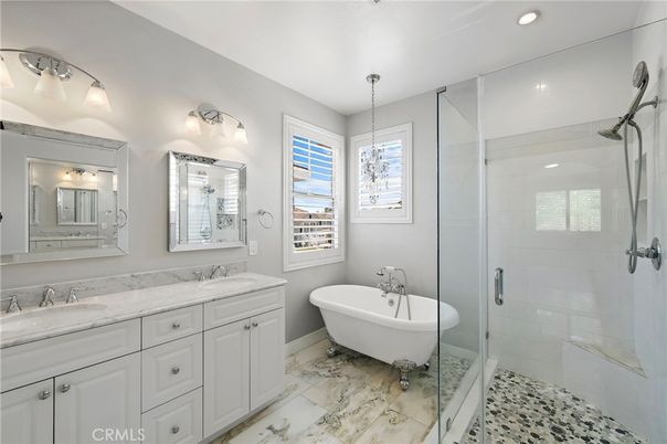Bathroom, Dual Sink Vanities, Free Standing Baths, Glass Shower, Interior, Marble, Recessed Lighting