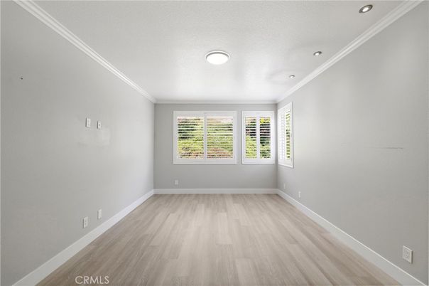 Empty room, Interior, Recessed Lighting, Wood Texture Flooring