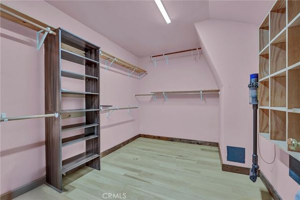 Interior, Recessed Lighting, Walk-in Closets, Wood Texture Flooring