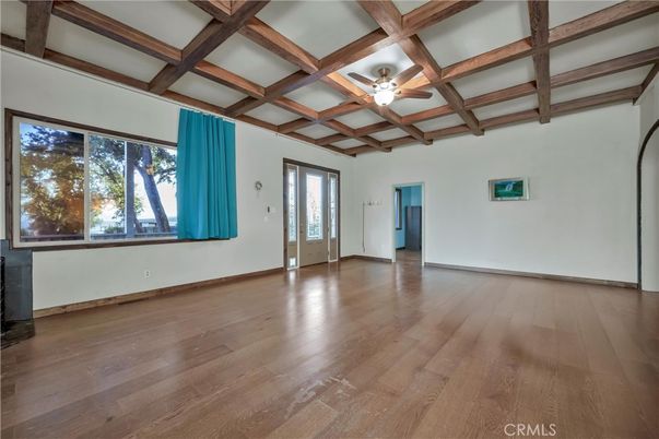 Empty room, Interior, Wooden Beams, Wood Texture Flooring