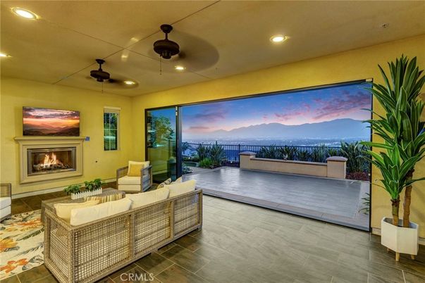 Fireplace, Interior, Recessed Lighting