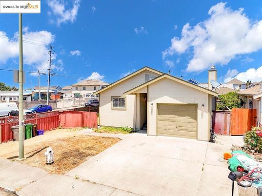 Detached Garage, Exterior