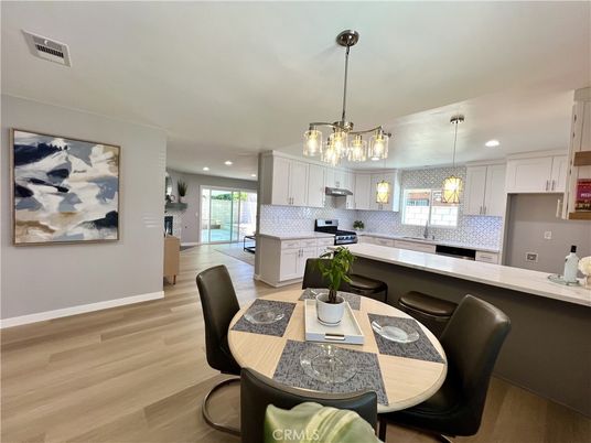 Dining room, Interior, Kitchen, Pendant Lights, Recessed Lighting, Wood Texture Flooring