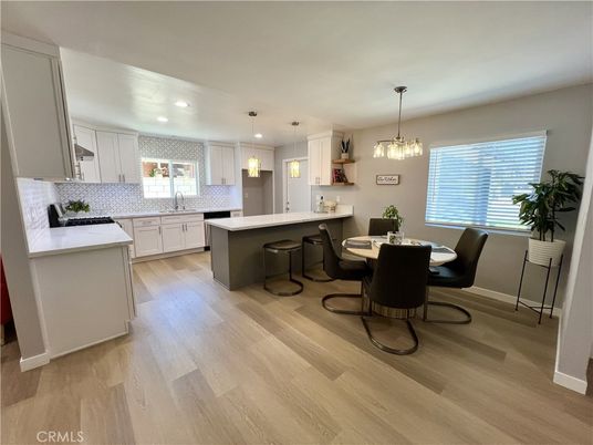 Dining room, Interior, Kitchen, Pendant Lights, Recessed Lighting, Wood Texture Flooring