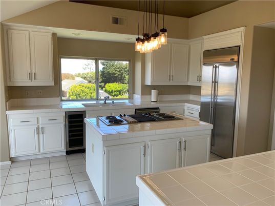 Interior, Kitchen, Pendant Lights, Tile Countertops