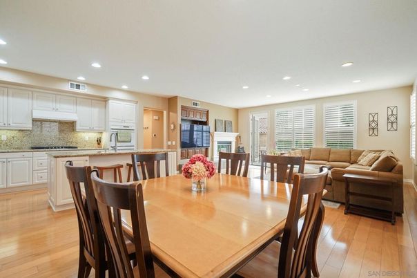 Dining room, Interior, Kitchen, Living room, Recessed Lighting, Wood Texture Flooring
