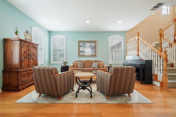 Interior, Living room, Piano, Recessed Lighting, Wood Texture Flooring