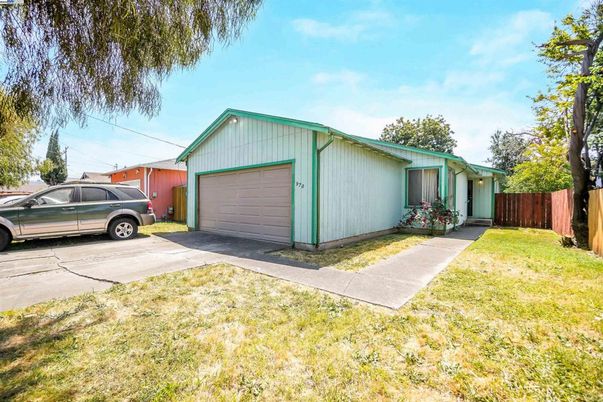 Detached Garage, Exterior