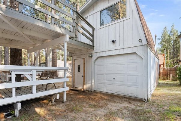 Detached Garage, Exterior