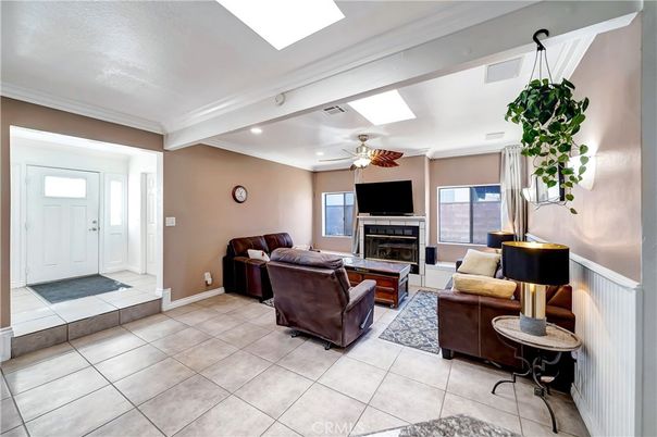 Fireplace, Interior, Living room, Recessed Lighting