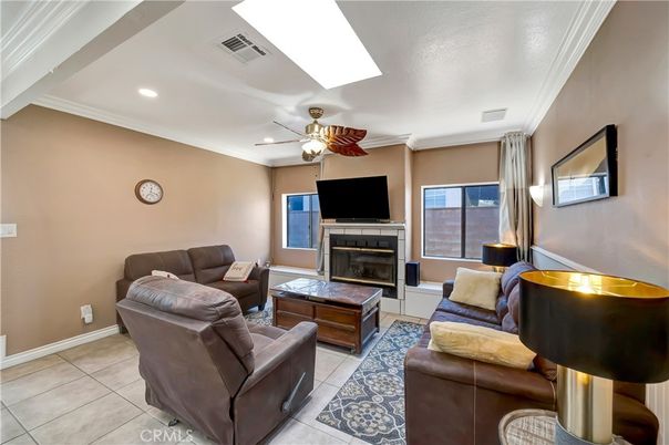 Fireplace, Interior, Living room, Recessed Lighting